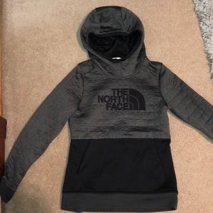 small north face hoodie